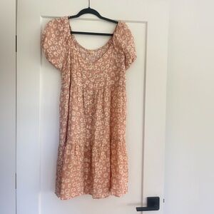 Hem & Thread Dusty Pink Floral Dress – Knee Length, Puff Sleeves
